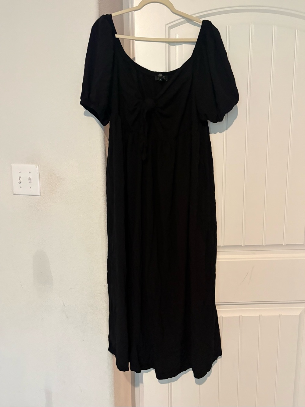 Eloquii Black Puff-Sleeve Maxi Dress